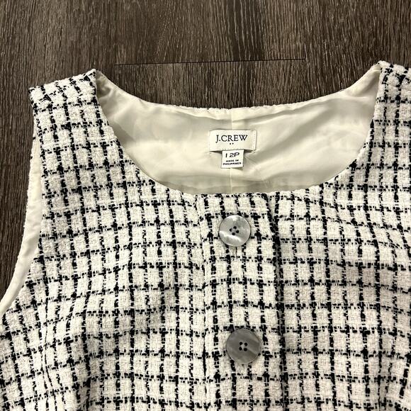 NWT J.Crew Sleeveless Tweed Shift Dress Size 12P Button-Front Black White Bouclé - Picture 4 of 16